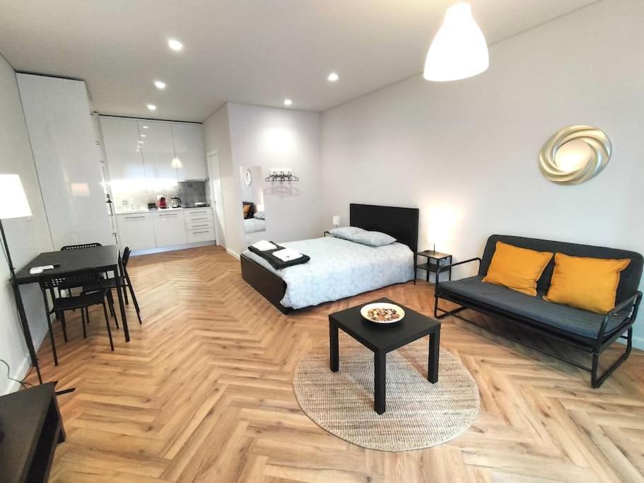 Heart Of The City Suites - A Βίλα Νόβα ντε Γκάια Εξωτερικό φωτογραφία